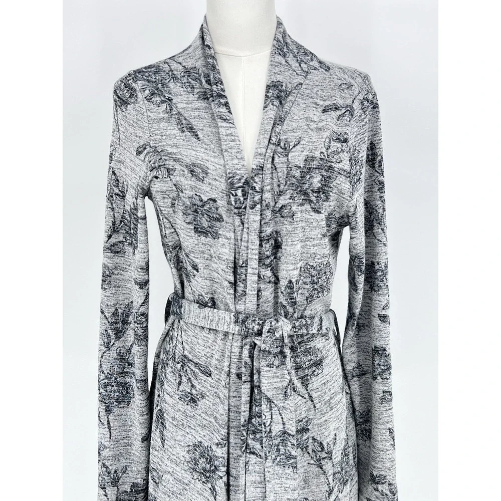 Latched Mama Maternity Robe Gray Floral Print Pockets Nursing Stretchy Size XS/S